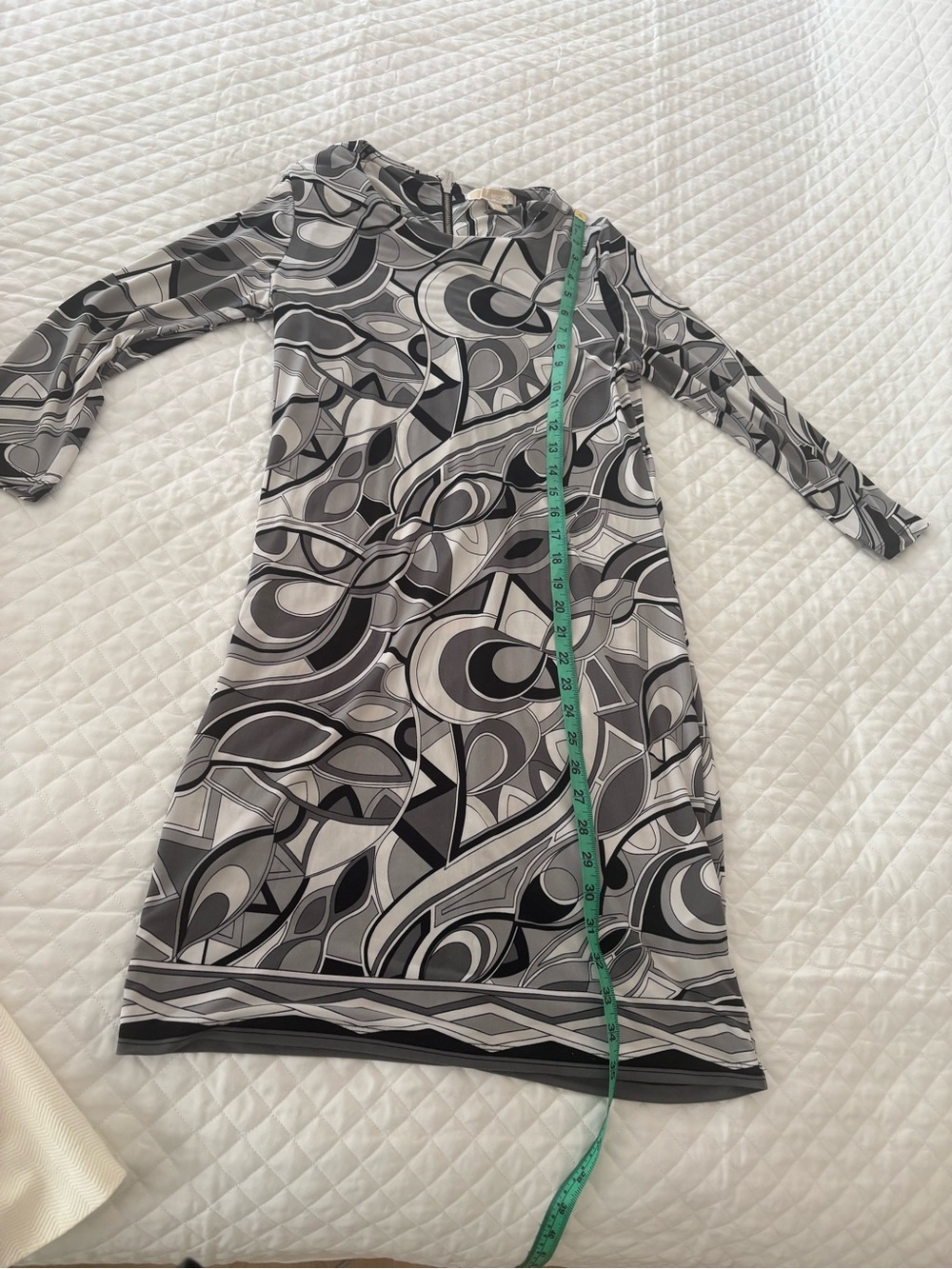 Michael Kors Black and Gray Abstract Geometric Long-Sleeve Dress